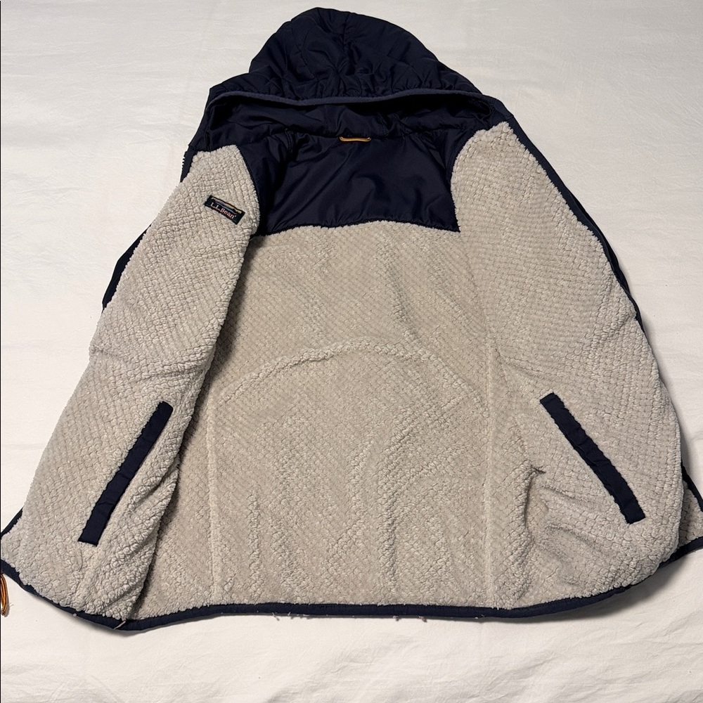 L.L. Bean Kids Navy Quilted Hooded Jacket - Picture 6 of 9